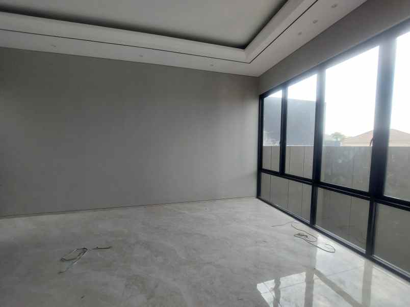 dijual rumah waterfront citraland