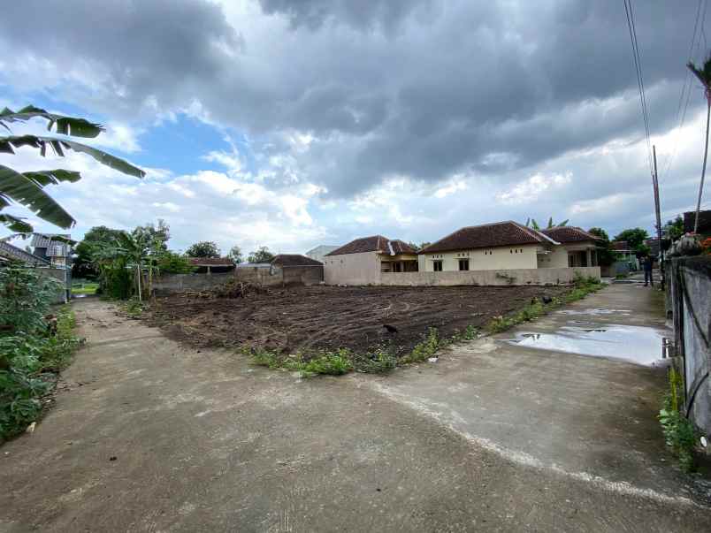 dijual tanah kavling di timur blok o berbah