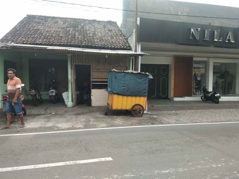 dijual toko 0 jalan sriwijaya sumbersari jember