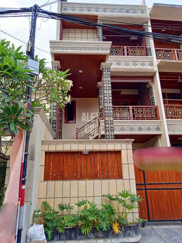 dijual town house siap huni pasar minggu jakarta selat