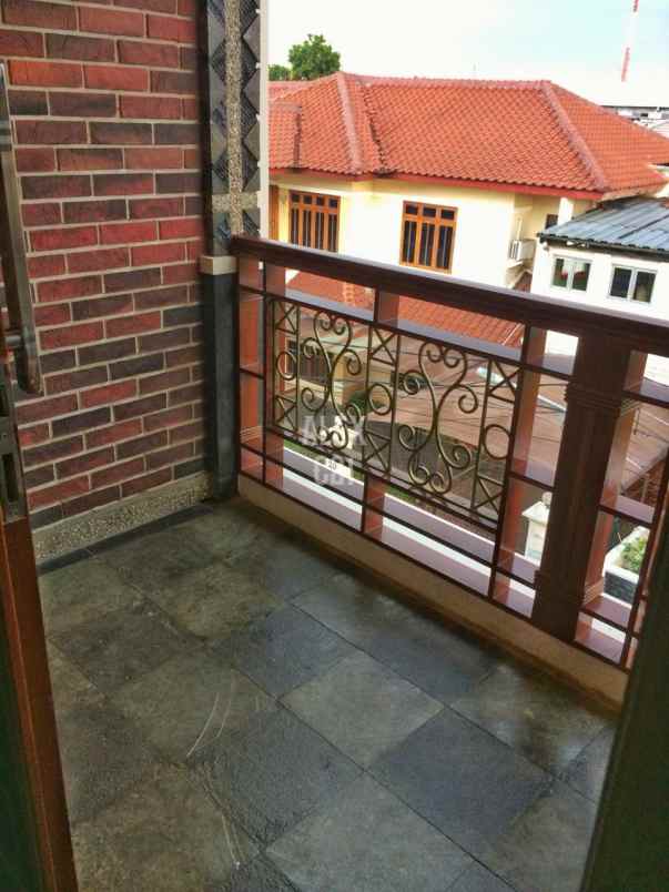 dijual town house siap huni pasar minggu jakarta selat