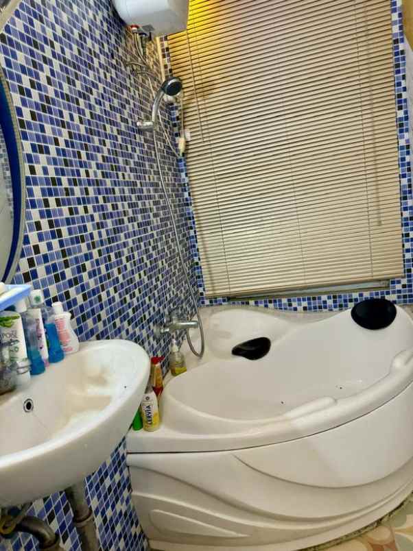 dijual villa dago giri bandung