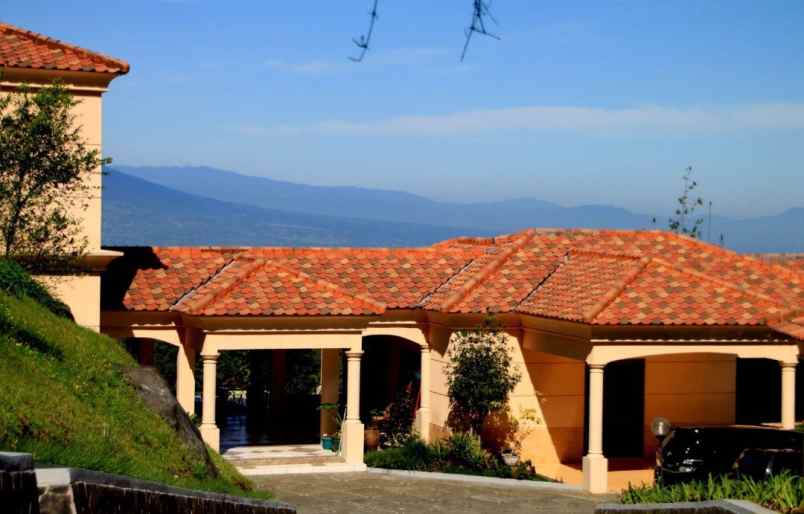 dijual villa di mega mendung puncak bogor