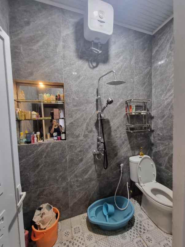 dijual villa jl cipongporang ciparay