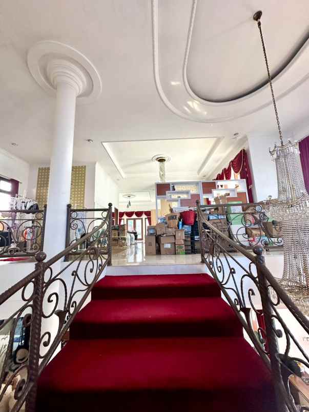 dijuwal rumah sultan 2 lt full furnished