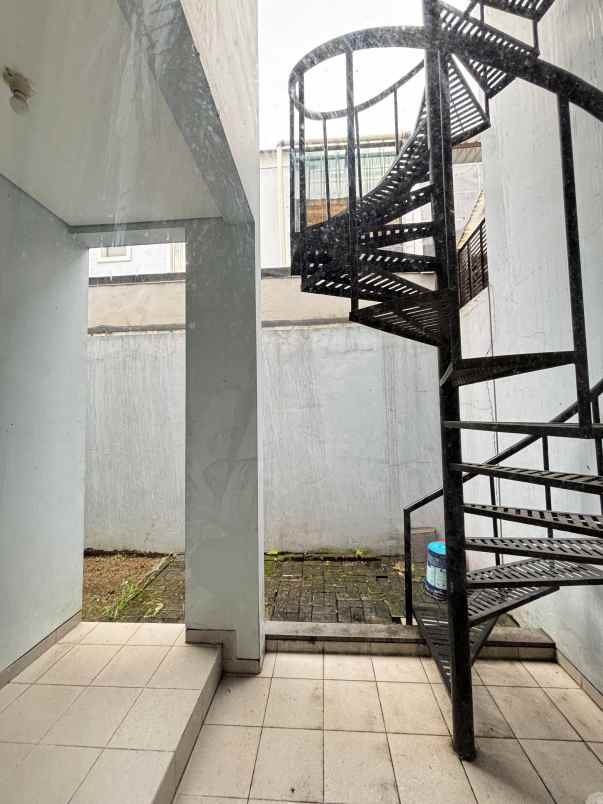 disewa rumah chiara suvarna sutera tangerang