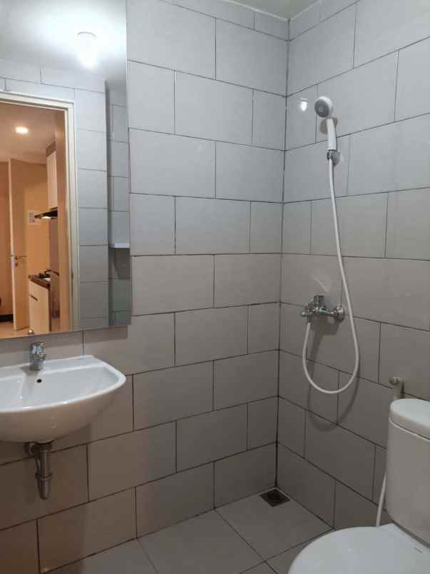 disewakan apartemen laguna kejawan putih