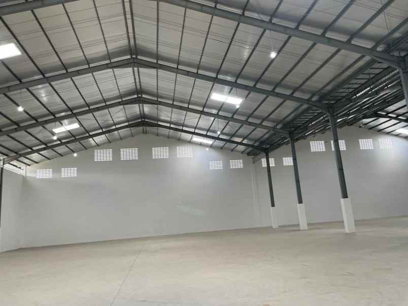 disewakan gudang di semarang