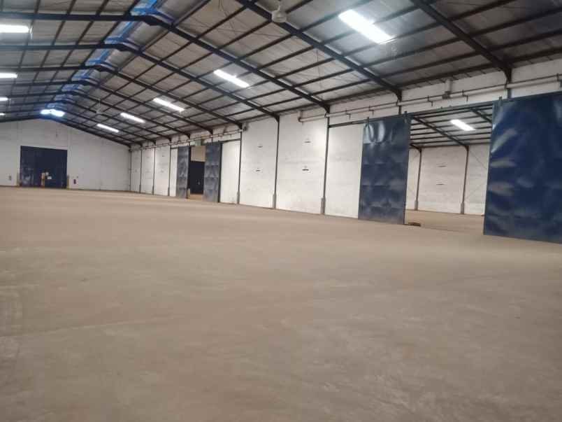 disewakan gudang siap pakai di romokalisari