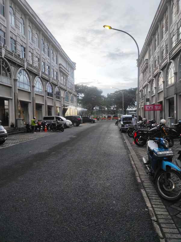 disewakan ruko crown green lake city