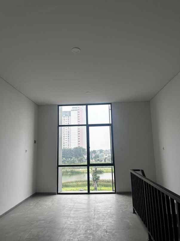 disewakan ruko gudang kantor eastern hill