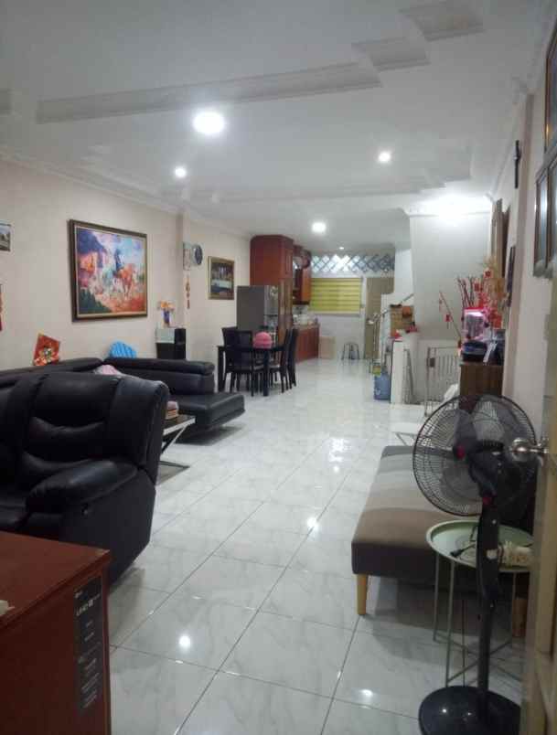 disewakan ruko gudang kantor jalan thamrin asia pasar