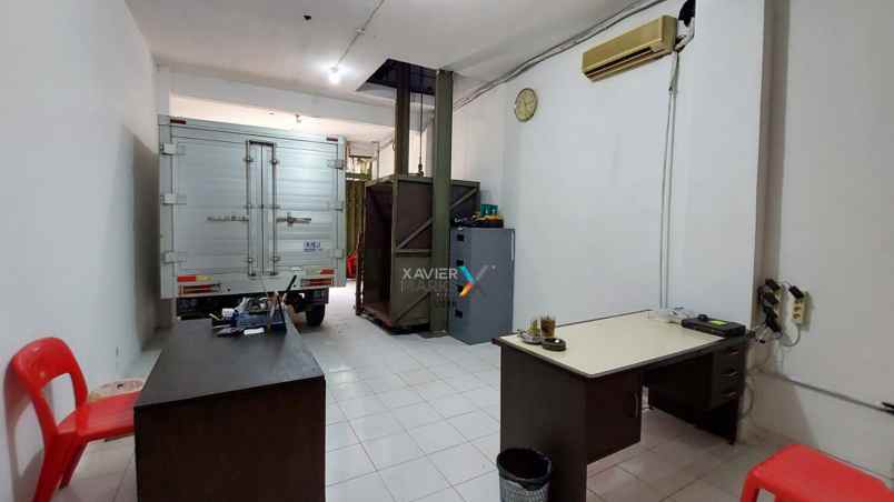 disewakan ruko semut megah hadap jalan raya waspada