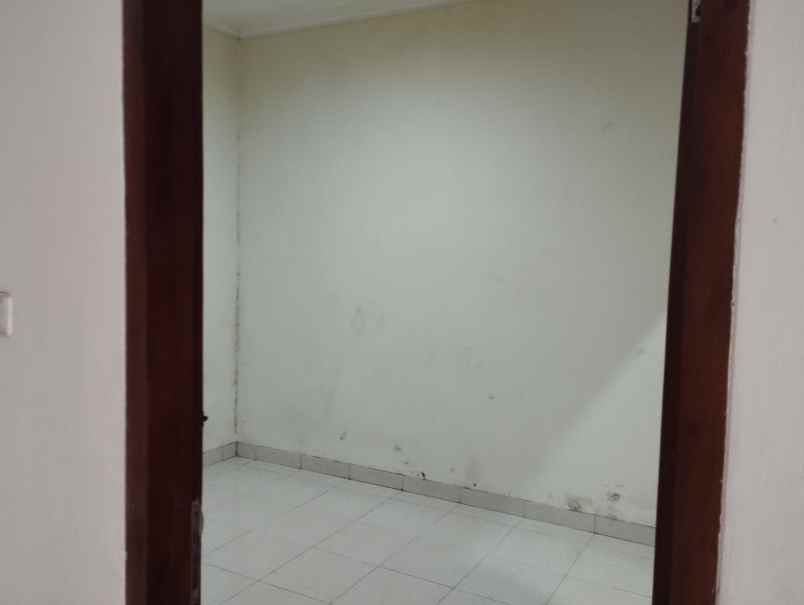 disewakan rumah buana soeta residence