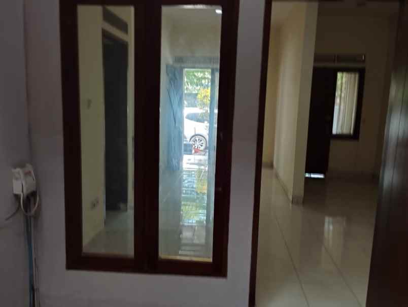 disewakan rumah buana soeta residence