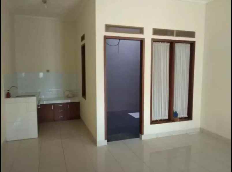 disewakan rumah buana soeta residence