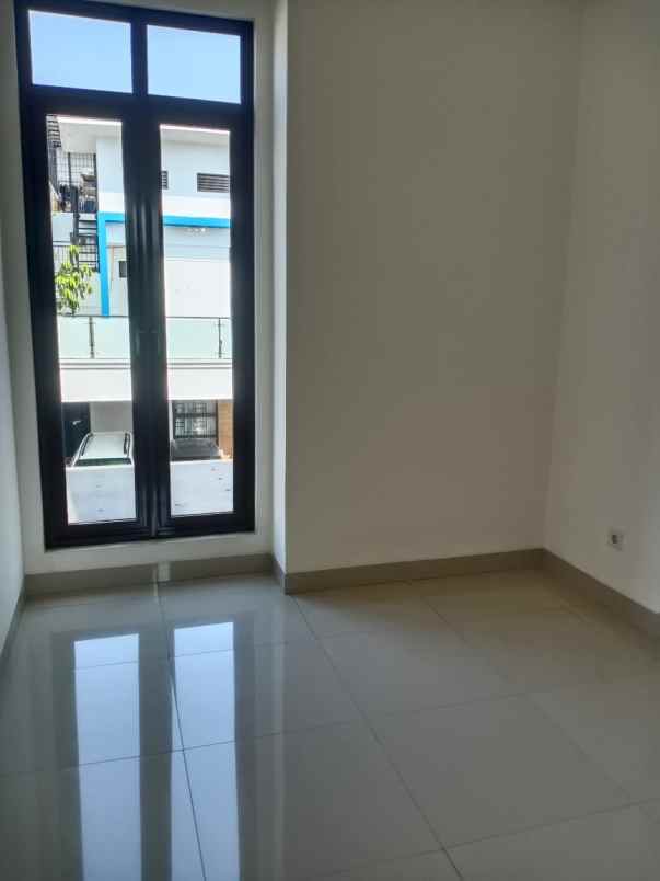 disewakan rumah cluster shinano jgc