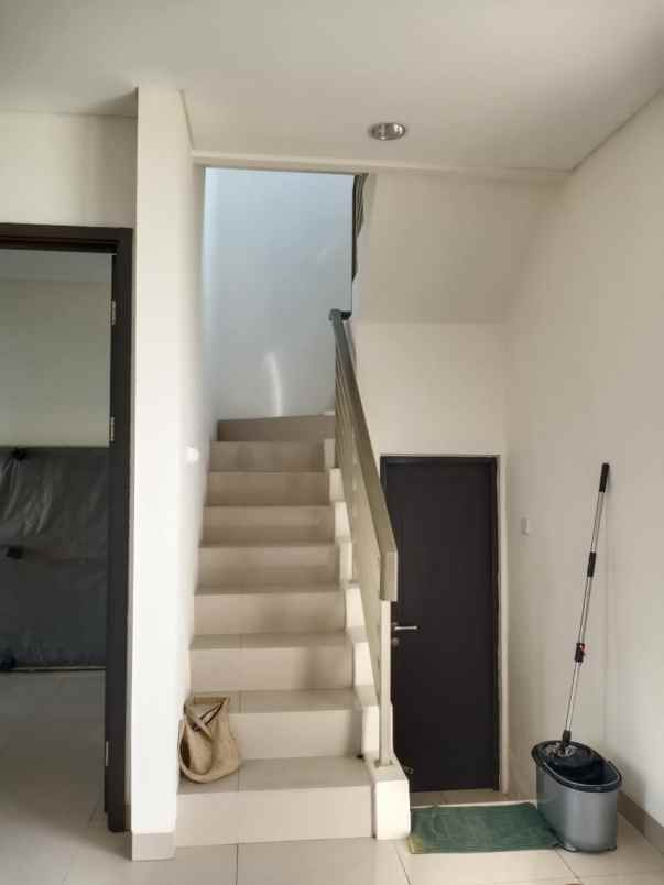 disewakan rumah cluster shinano jgc