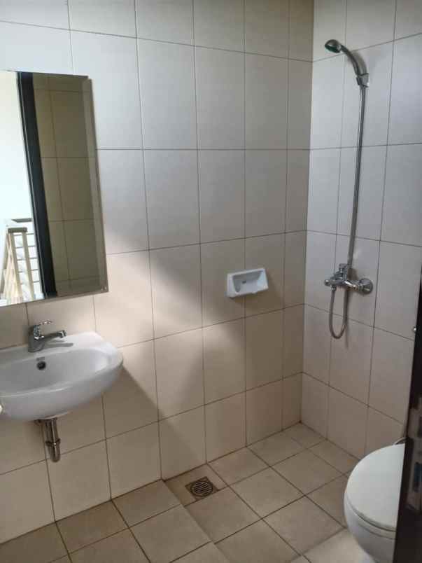 disewakan rumah cluster shinano jgc