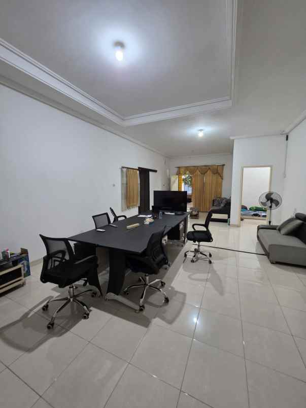 disewakan rumah delta raya