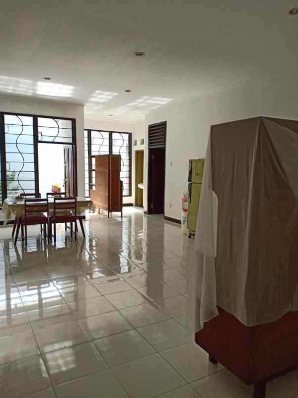 disewakan rumah jemursari