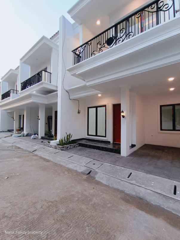 hanya 1 unit tersedia rumah cluster modern di bintaro