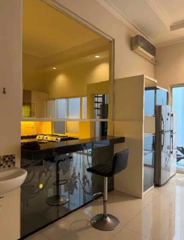 jual rumah araya 1 galaxy bumi permai surabaya timur