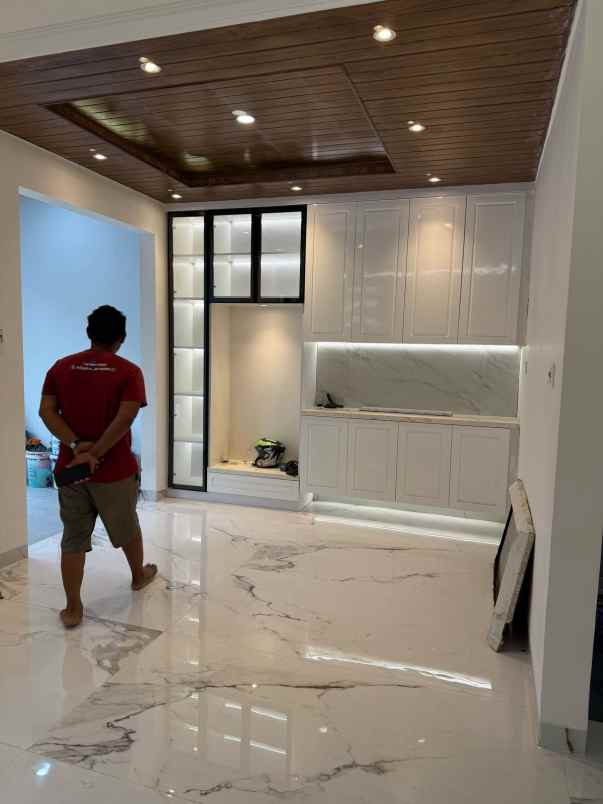 jual rumah baru golf lake victoria hills cengkareng