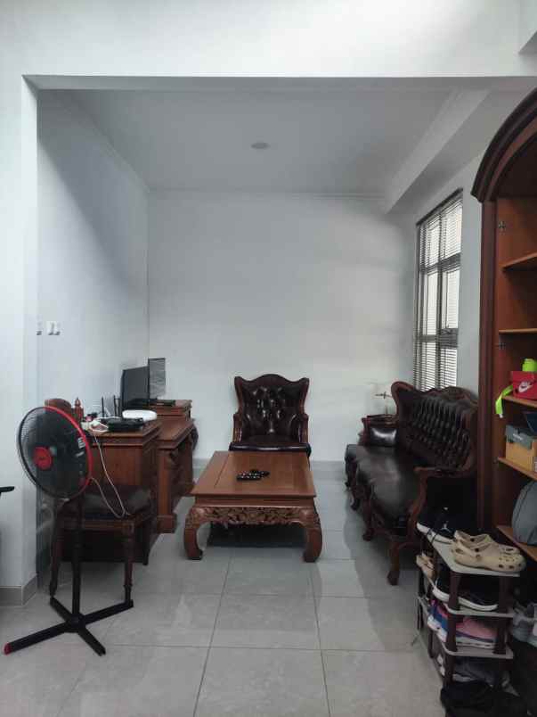 jual rumah hook di grand cibubur country cibubur