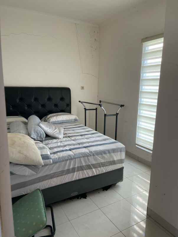 komplek sariwangi lingkungan aman 20 menit tol pasteur