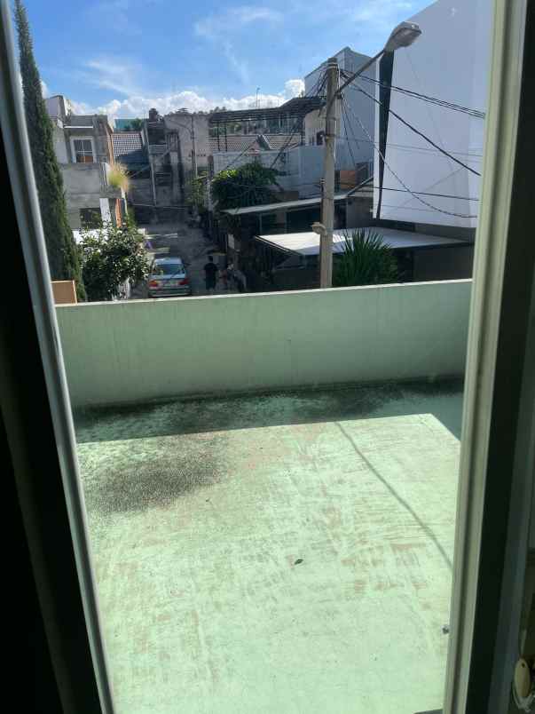 komplek sariwangi lingkungan aman 20 menit tol pasteur