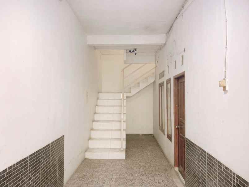 kost eksklusif natasya fully furnished