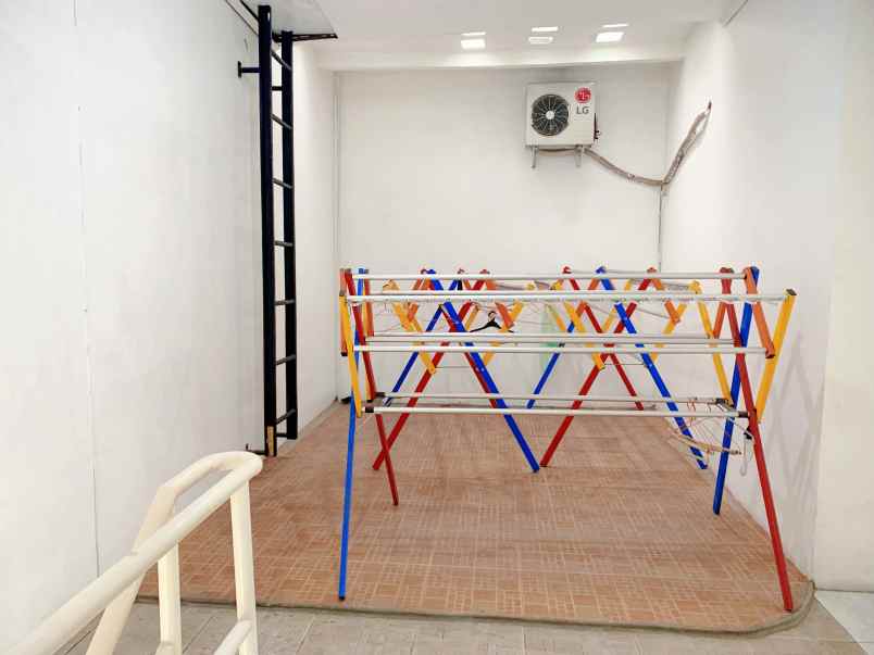 kost eksklusif natasya fully furnished