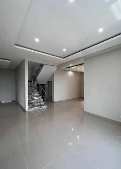 premium villa taman dayu pandaan double view cantik