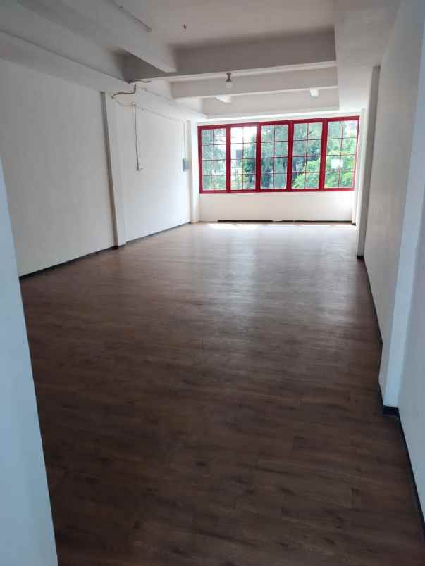 ruko 3 lantai lokasi strategis surabaya barat