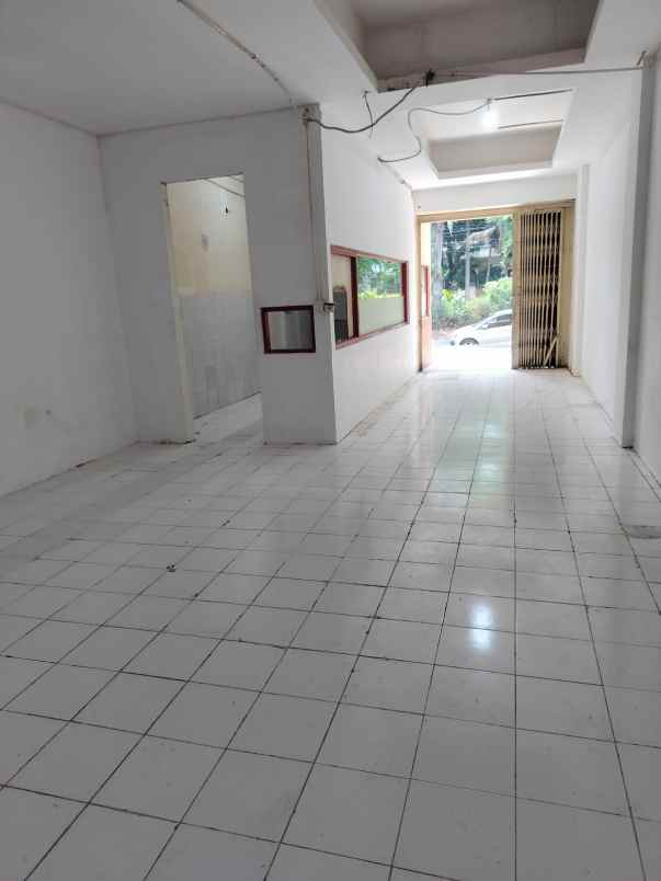 ruko 3 lantai lokasi strategis surabaya barat