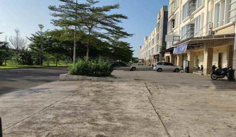 ruko gandeng di asera taman harapan indah