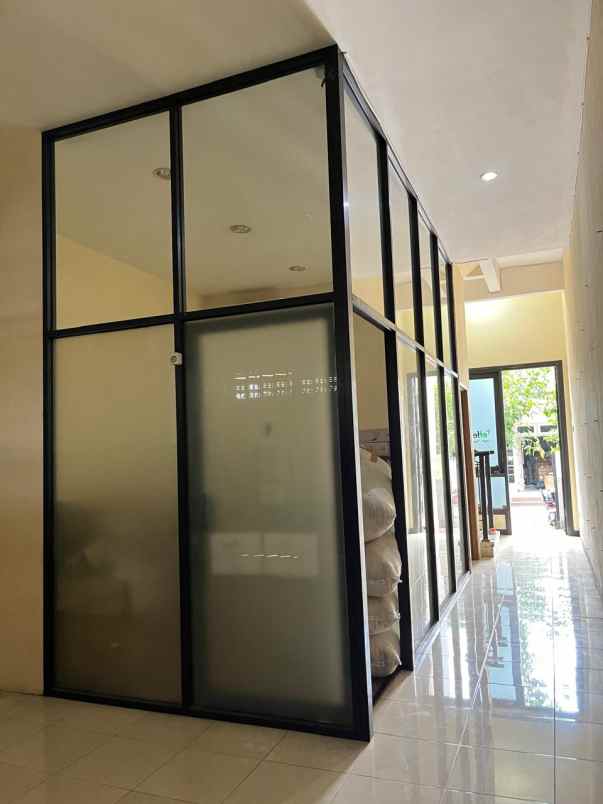 ruko second terawat strategis dekat pintu tol juanda