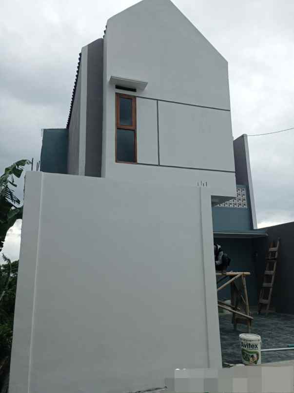 rumah 2 lantai dekat alun alun ujungberung bandung