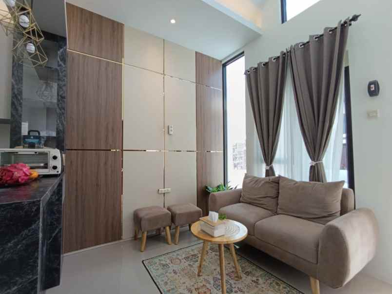 rumah 2 lantai dekat wisata mendunia cuma 600 jutaan