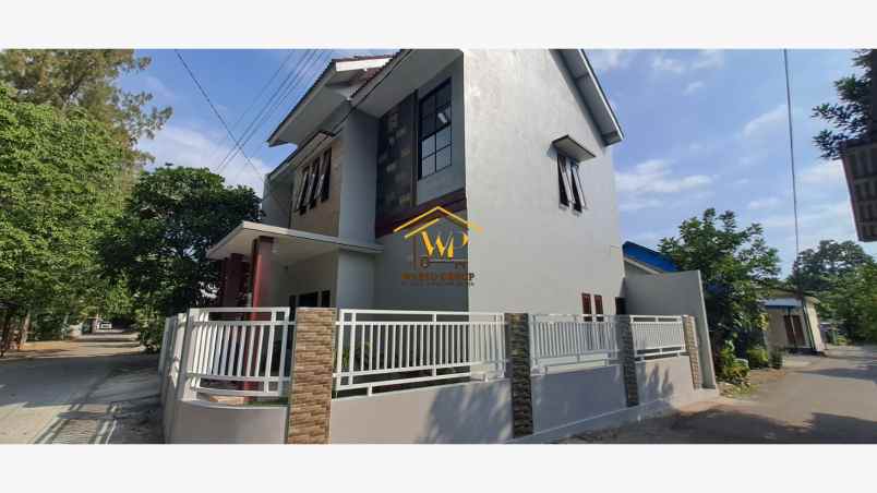 rumah 2 lantai harga murah di depok sleman