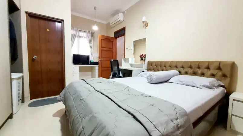 rumah 2 lantai minimalis modern jakarta timur