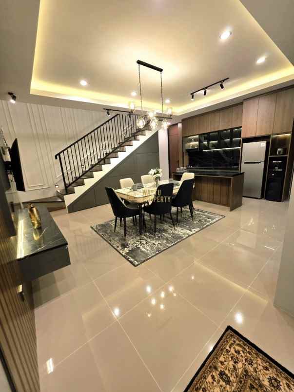 rumah 2 lantai modern dekat stadion maguwoharjo sleman