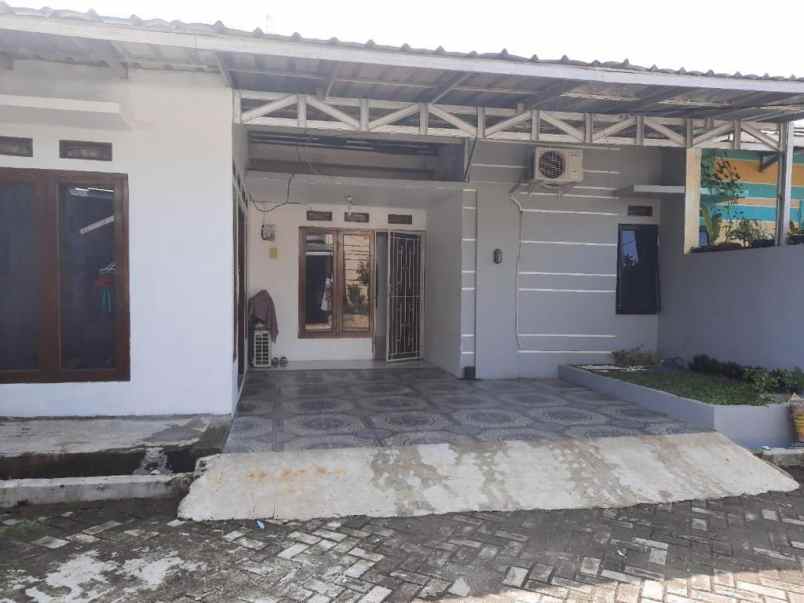 rumah arco dalam pengasinan sawangan