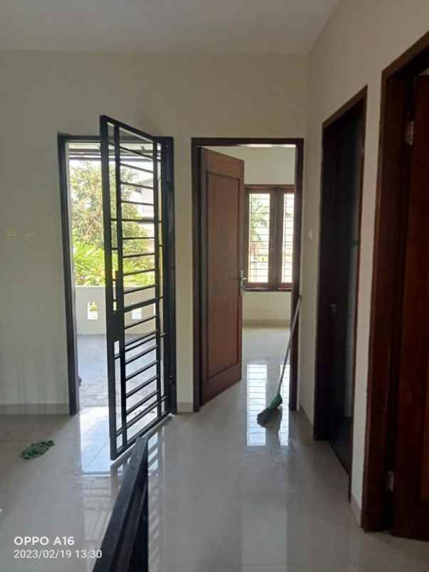 rumah bagus siap huni di jatimakmur pondok gede bekasi