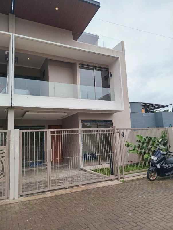 rumah baru cigadung dekat dago cikutra bandung