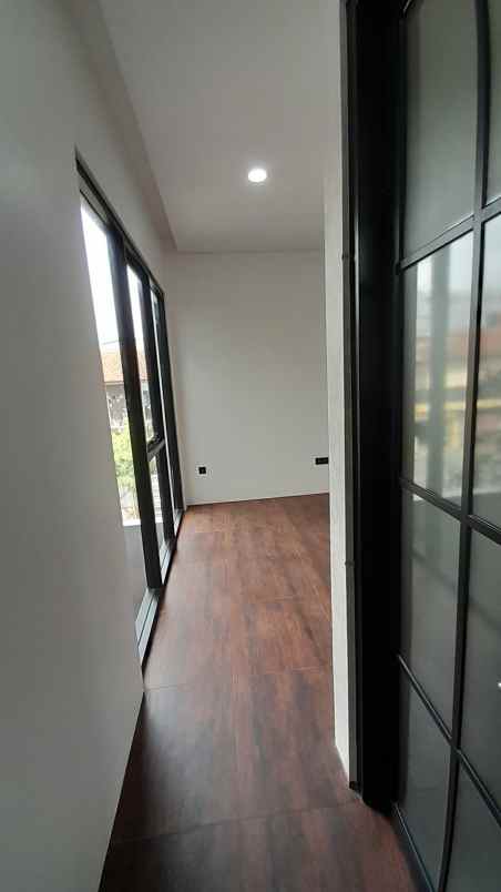 rumah baru industrial strategis sayap turangga