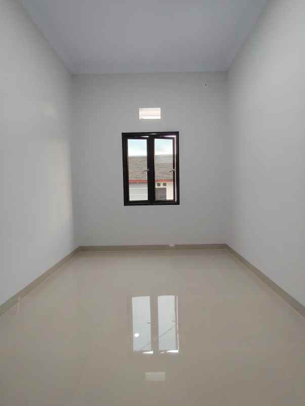 rumah baru modern living di kalisari jaktim