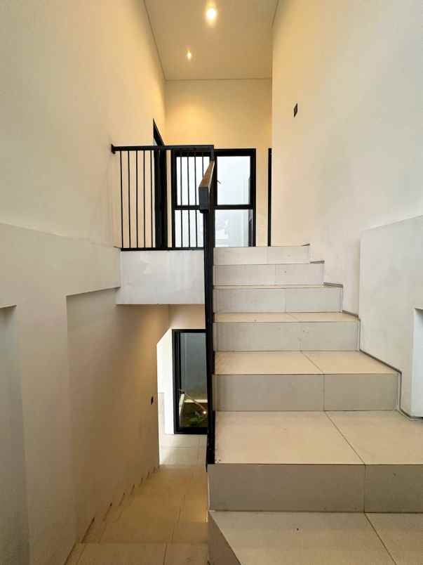 rumah baru siap huni di caman jatibening kota bekasi