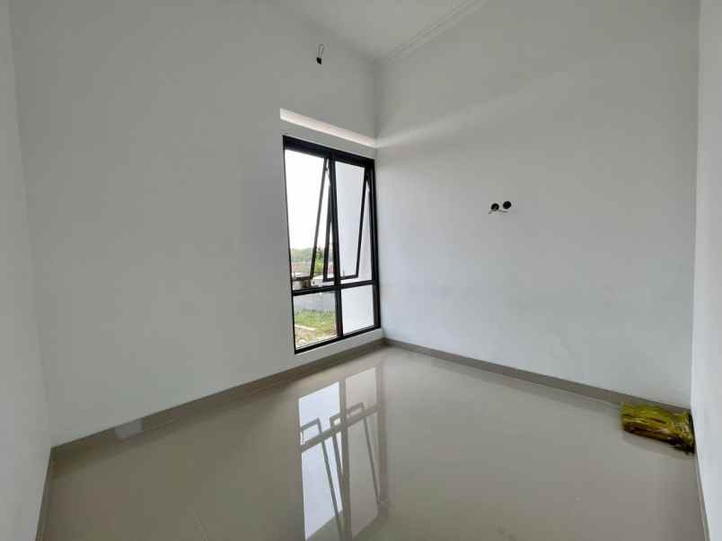 rumah baru siap huni di pocis tangerang selatan